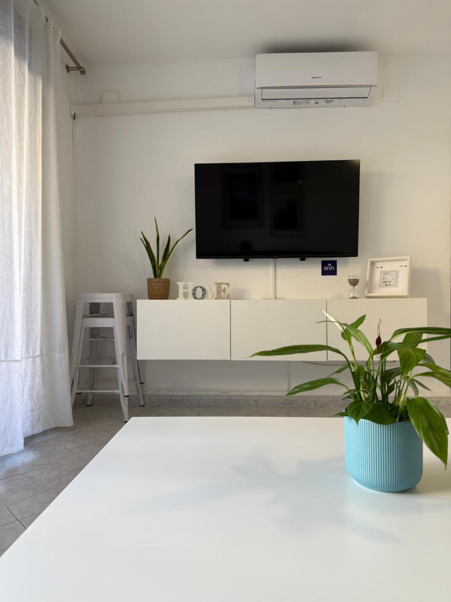 Mar Y Montana - L'Hospitalet De L'Infant Apartment Luaran gambar
